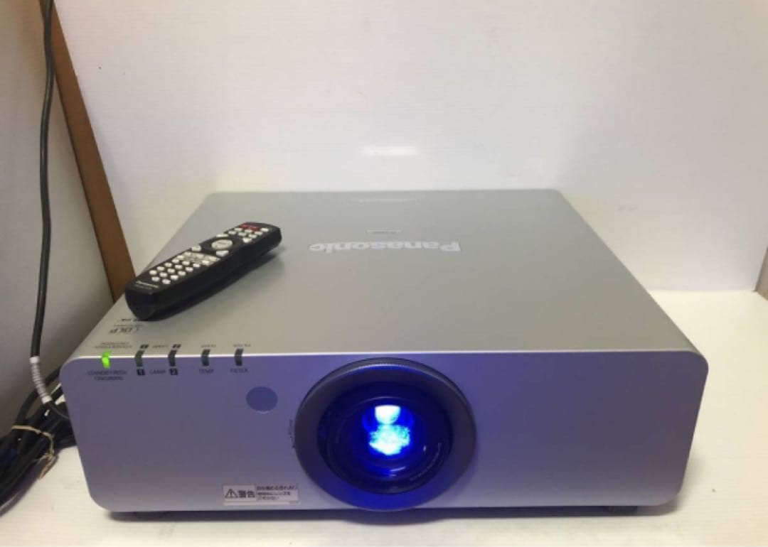 Panasonic PT-DX800LS ★8000ルーメン　ランプ新品日本製