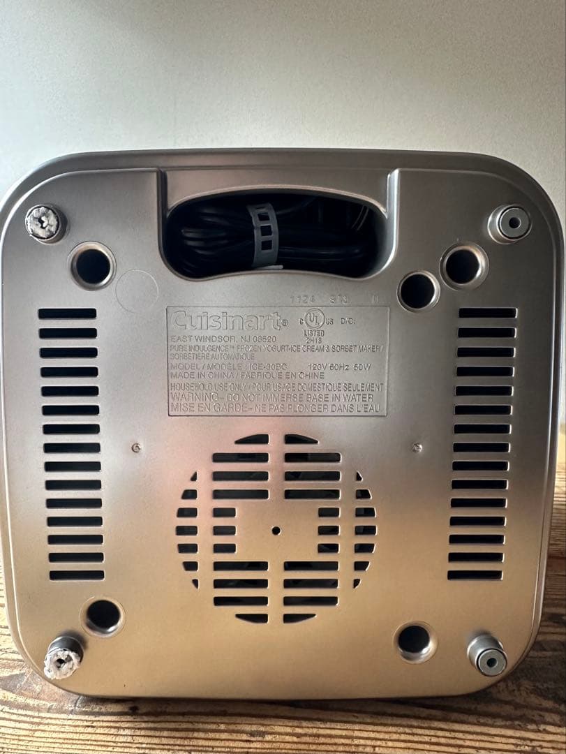 新品同様 Cuisinart アイスクリームメーカー ICE-30BCP1