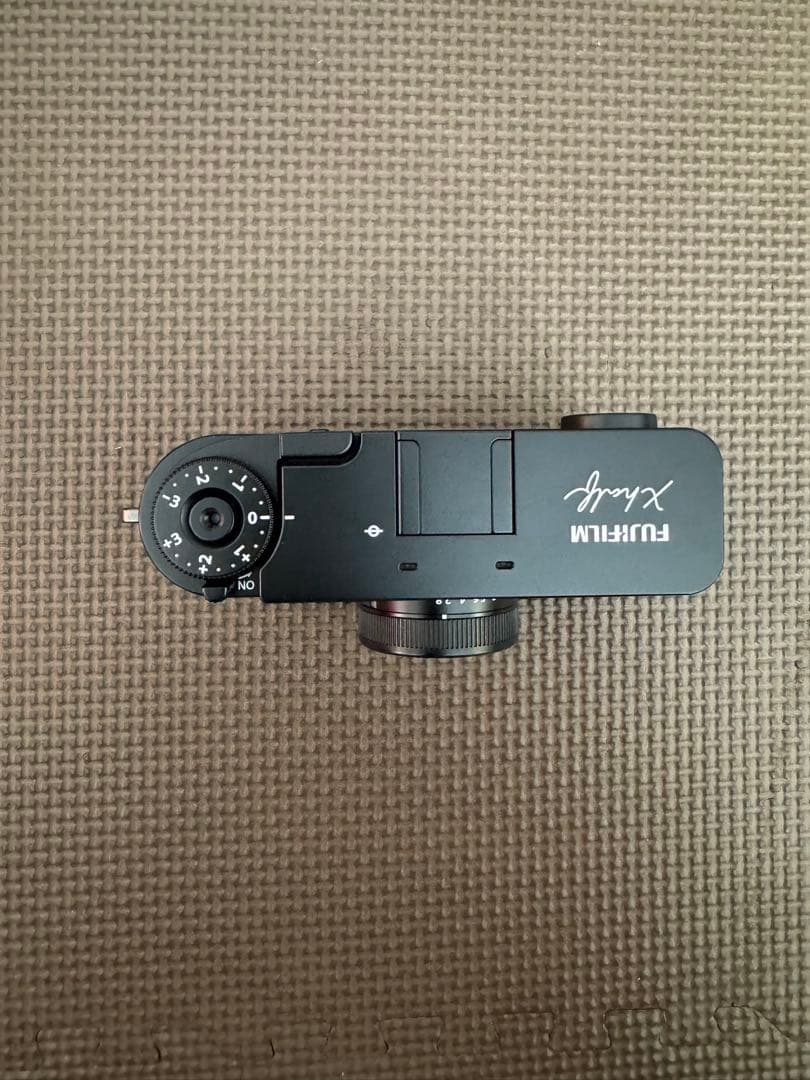 【最終値下げ】富士フイルム　xhalf ブラック　2年保証あり