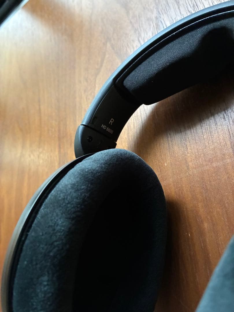 Sennheiser HD 560S ヘッドフォン