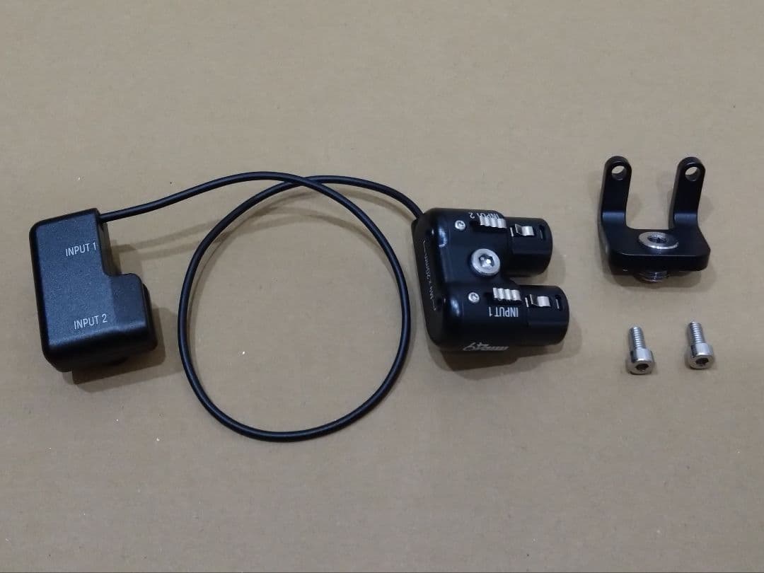 m*e様 Audio Breakout AB-4 (Canon C80, C70