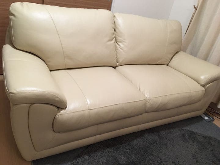 高級レザーソファ　アイボリー