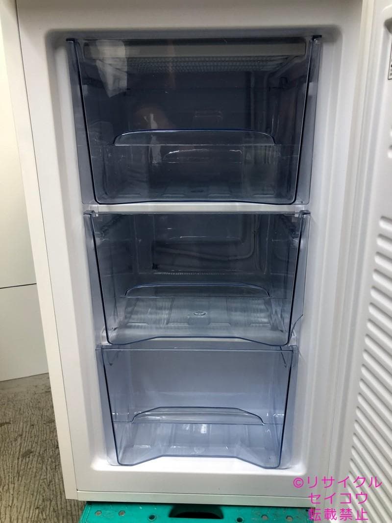 【中古】アイリスオーヤマ小型冷凍庫 60L 2020年式2510111932