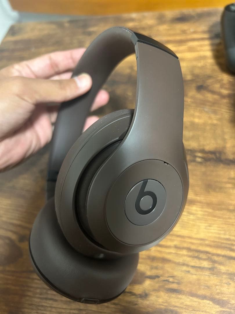beats ワイヤレスヘッドホン ブラウン 収納ケース付き
