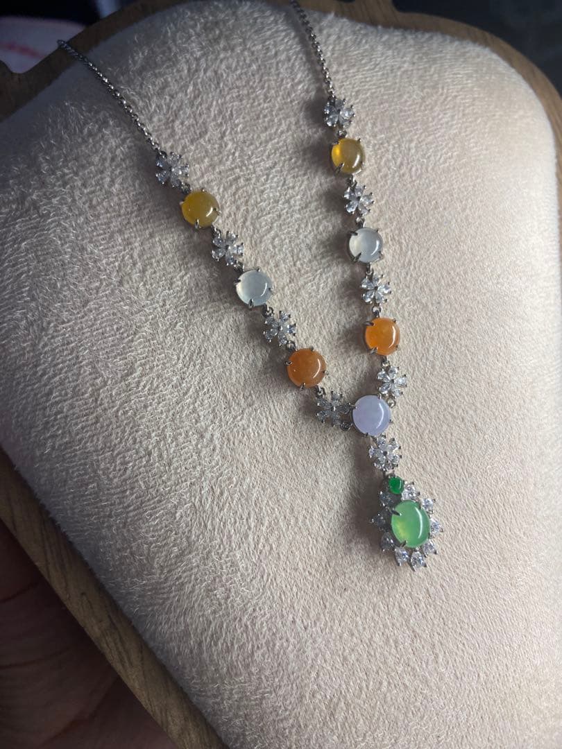 エレガント フラワーモチーフ ネックレス