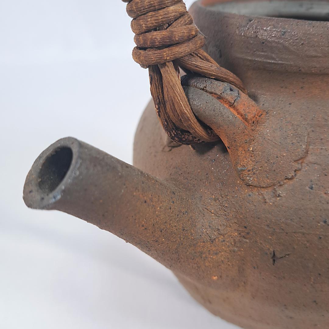 森岡成好作「土瓶」/陶器/南蛮焼締