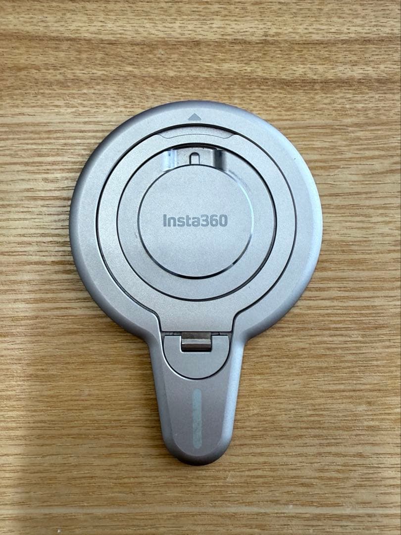 Insta360 Flow 2 Pro + 磁気スマートフォンマウント付き