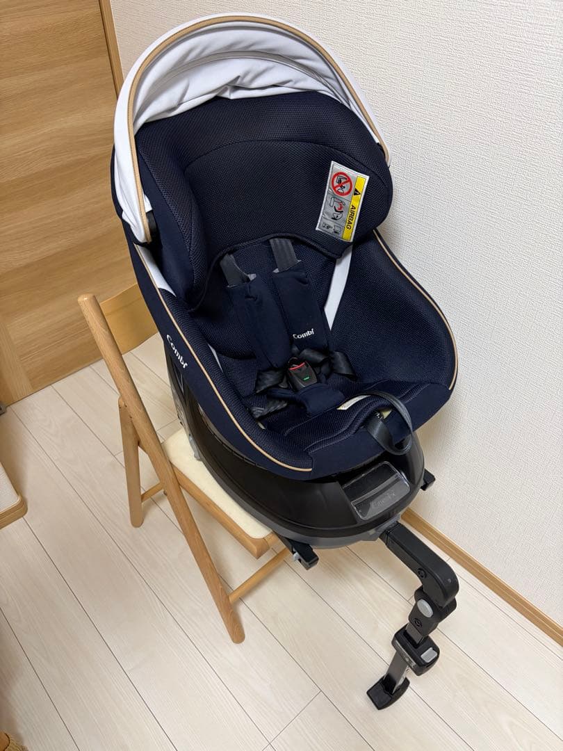 コンビ チャイルドシート クルムーヴスマート　ISOFIX （CG-UIG）