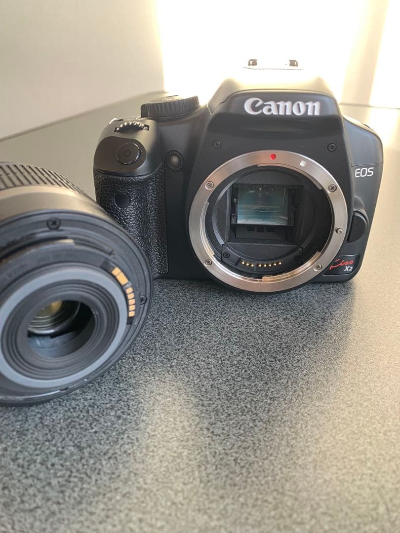 Canon EOS Kiss X2 本体＋レンズ18-55mm