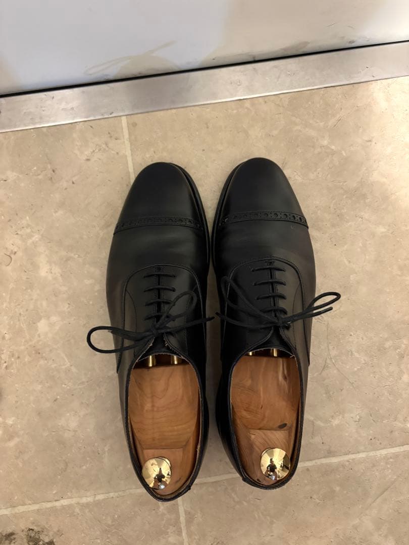 た*い様 バーウィック－4984 シューキーパー付き　パンチドキャップトゥ　27