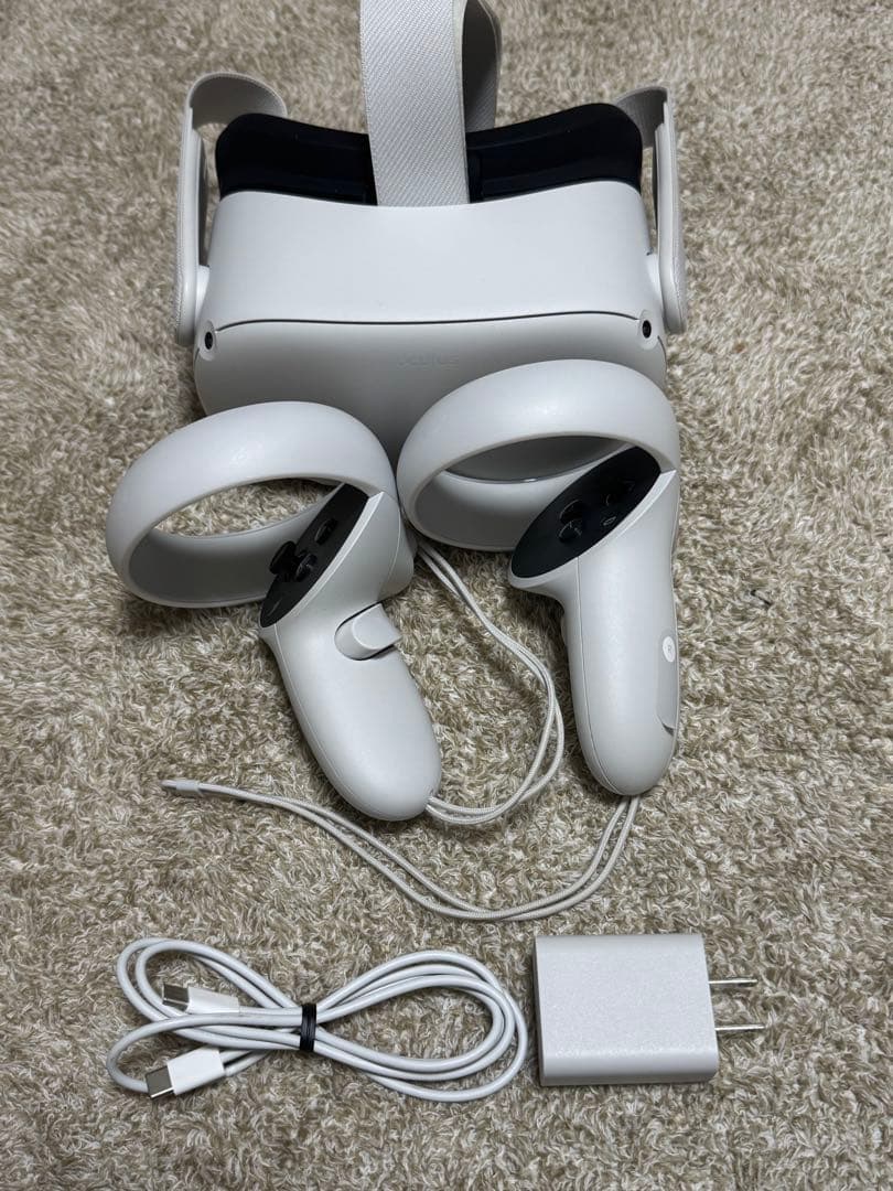 美品  Quest 2 VRヘッドセット　64GB
