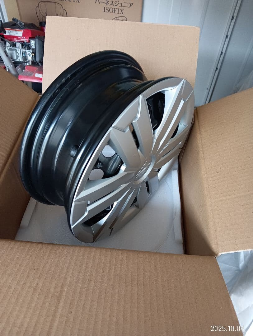 12インチホイール 、ホイールキャップ4個セット