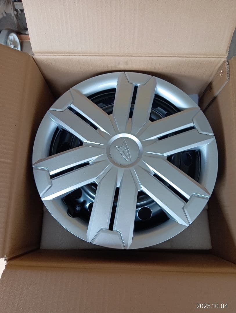 12インチホイール 、ホイールキャップ4個セット