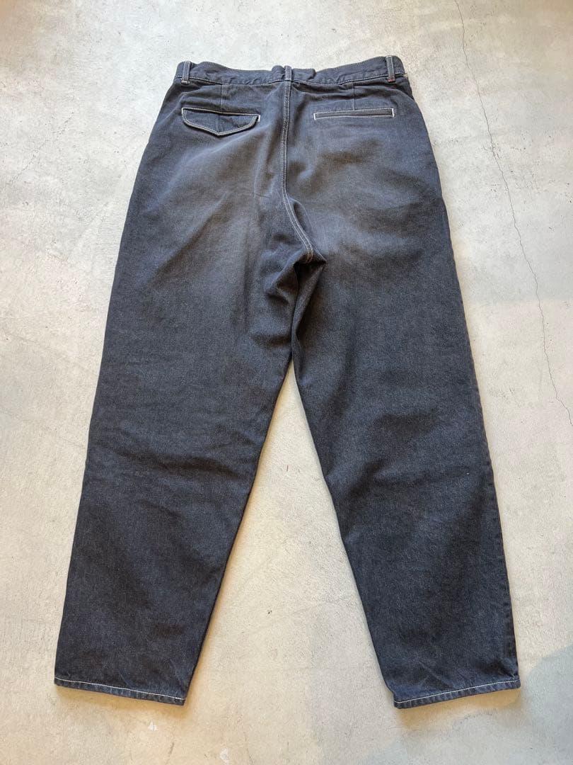 Graphpaper Two Tuck Tapered Pants デニムパンツ