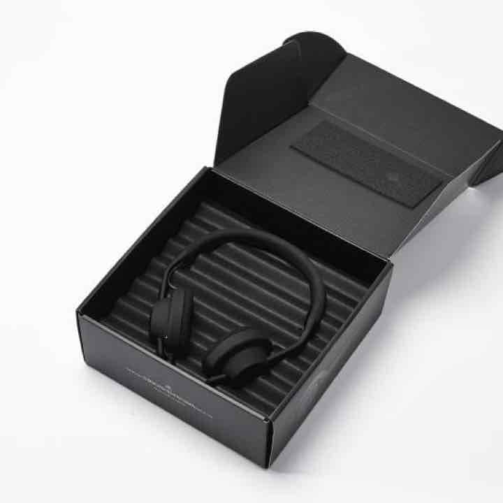 【限定品】LINE×AIAIAI ブラウン ヘッドフォン