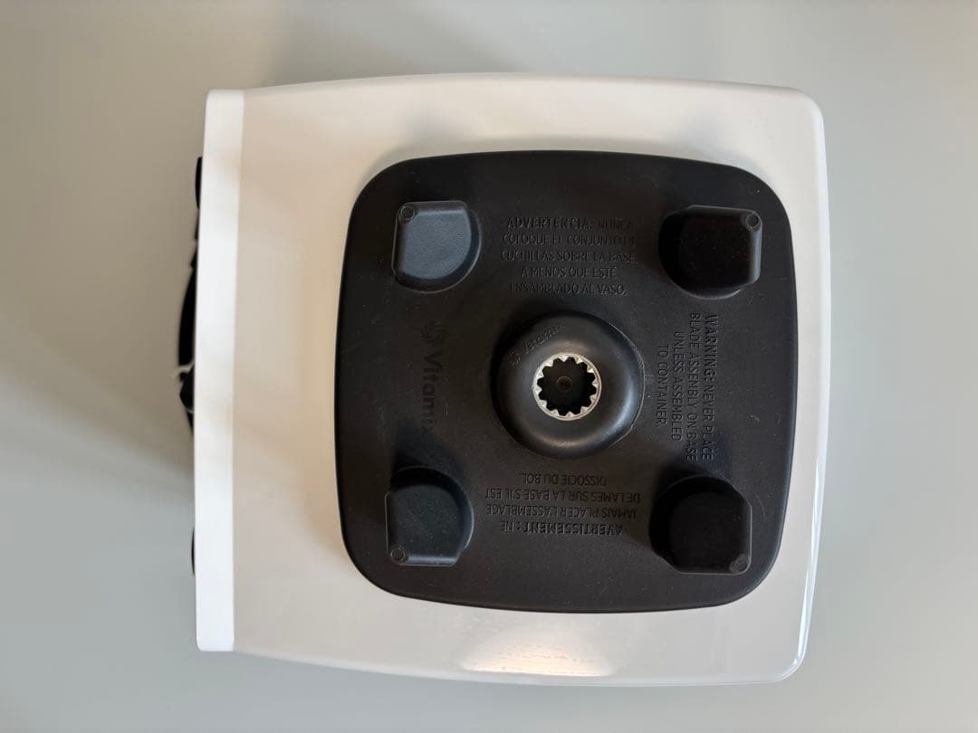 美品！ホワイトカラー Vitamixレシピブック付き/2018年東急百貨店で購入