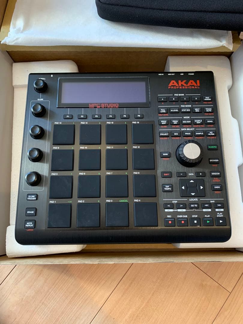DTM・DAW AKAI MPC STUDIO BLACK