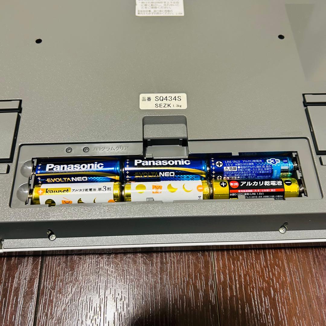 SEIKO 電波時計　置き型　壁掛け アラーム機能つき