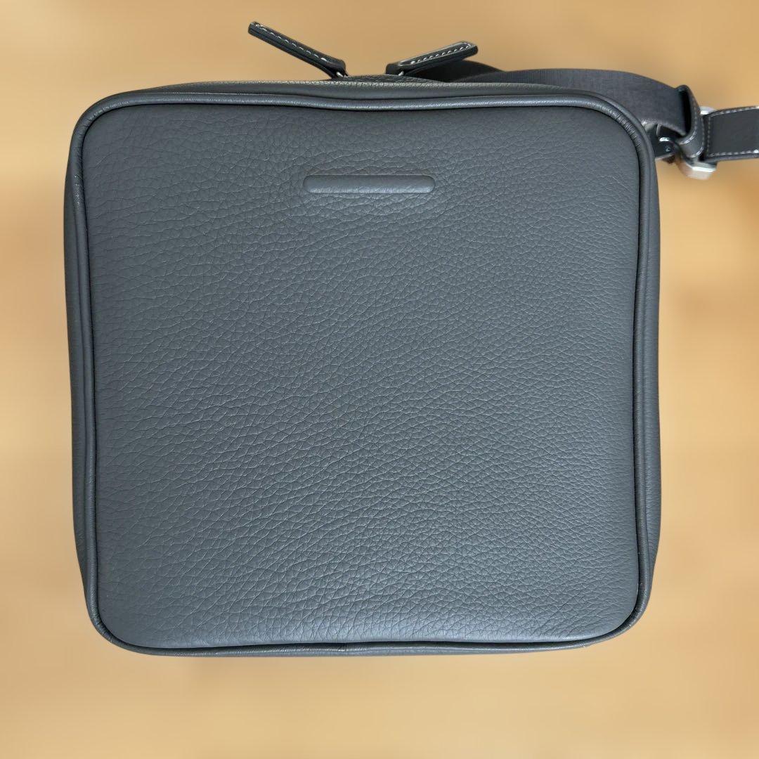 レザーカメラバック　objcts.io 防水加工