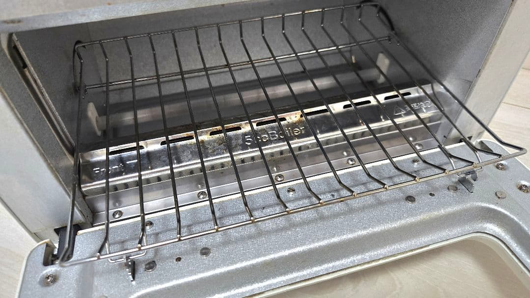 バルミューダのスチーマートースターK01E-WS