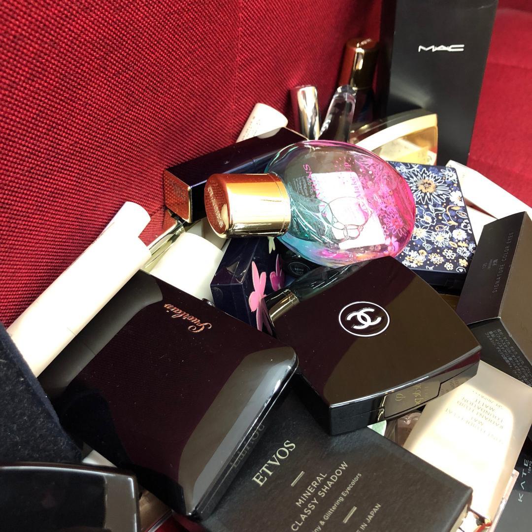 ♥シャネル・ディオール・クレドポーボーテなど　コスメ大量まとめ