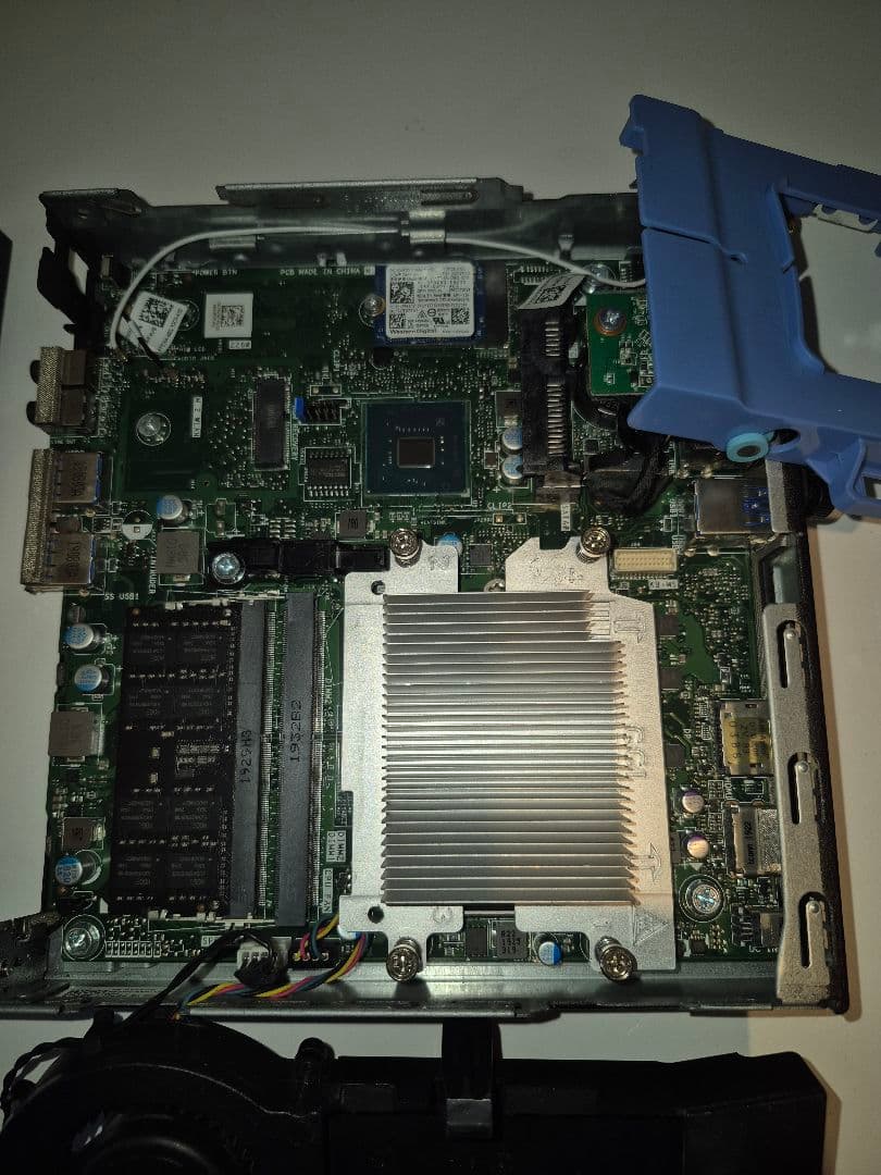 DELL OptiPlex 3070 Micro 9th Core i5　8GB