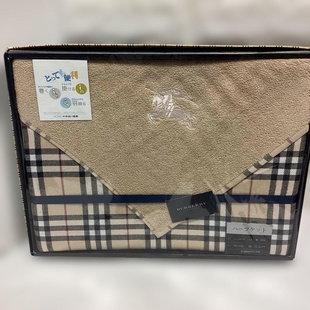 T　未使用　バーバリー　BURBERRY　ハーフケット　綿100％　140ｃｍ