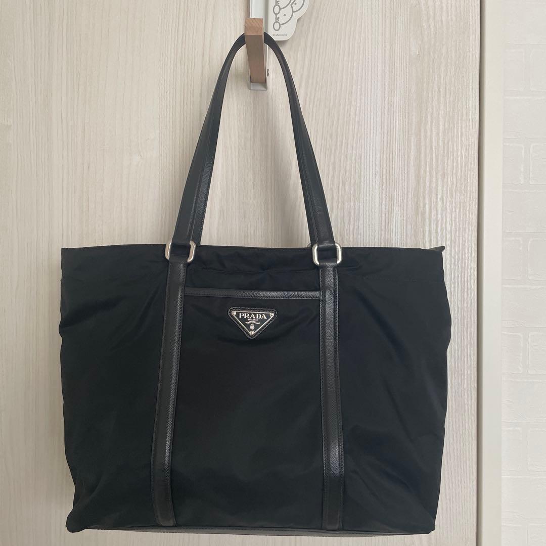 PRADA ブラック ビジネスバッグ