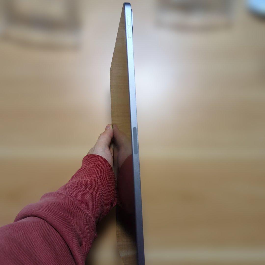 アイパッドプロ 第6世代 12.9インチ スペースグレー アップルペンシル付