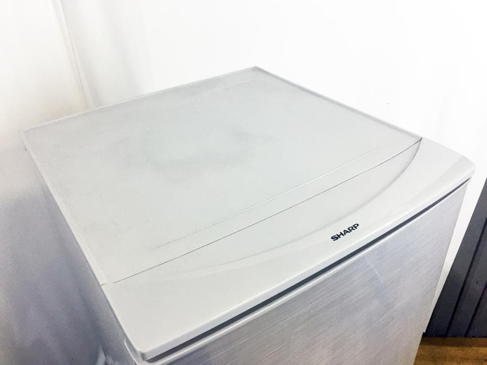 30日迄！送料無料★SHARP 137L 2ドア 冷蔵庫【SJ-14Y-S】
