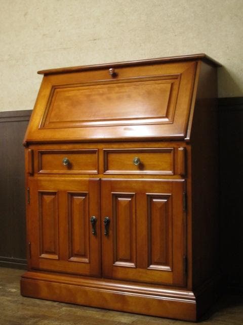 横浜ダニエル Daniel 樺材 無垢 スパニッシュ ライティングビューロー