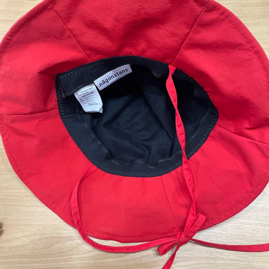 nagonstans 赤いハット 試着程度