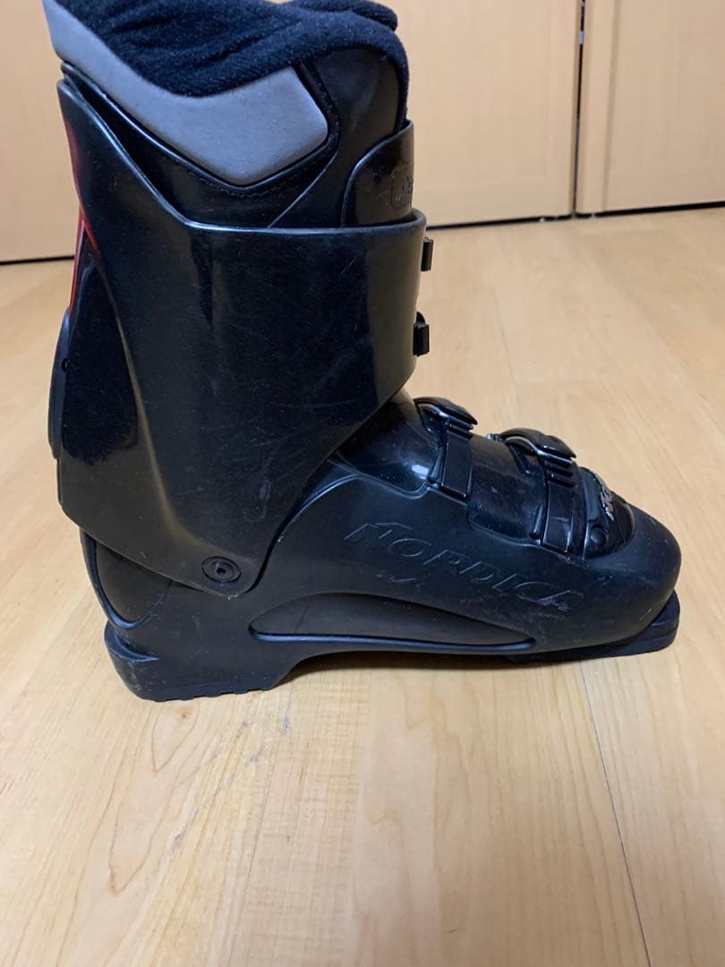 Nordicaスキーブーツ　（27.0~27.5cm）