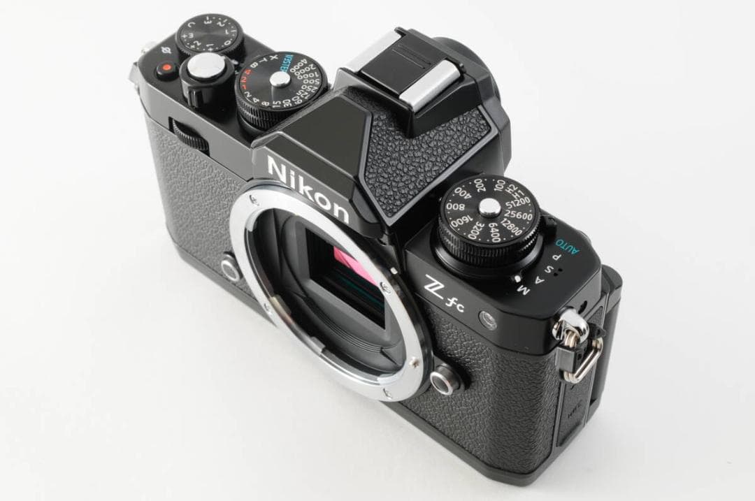 [ほぼ新品] ニコンZ fc レンズセット ≪シャッター回数81回≫ 1325A