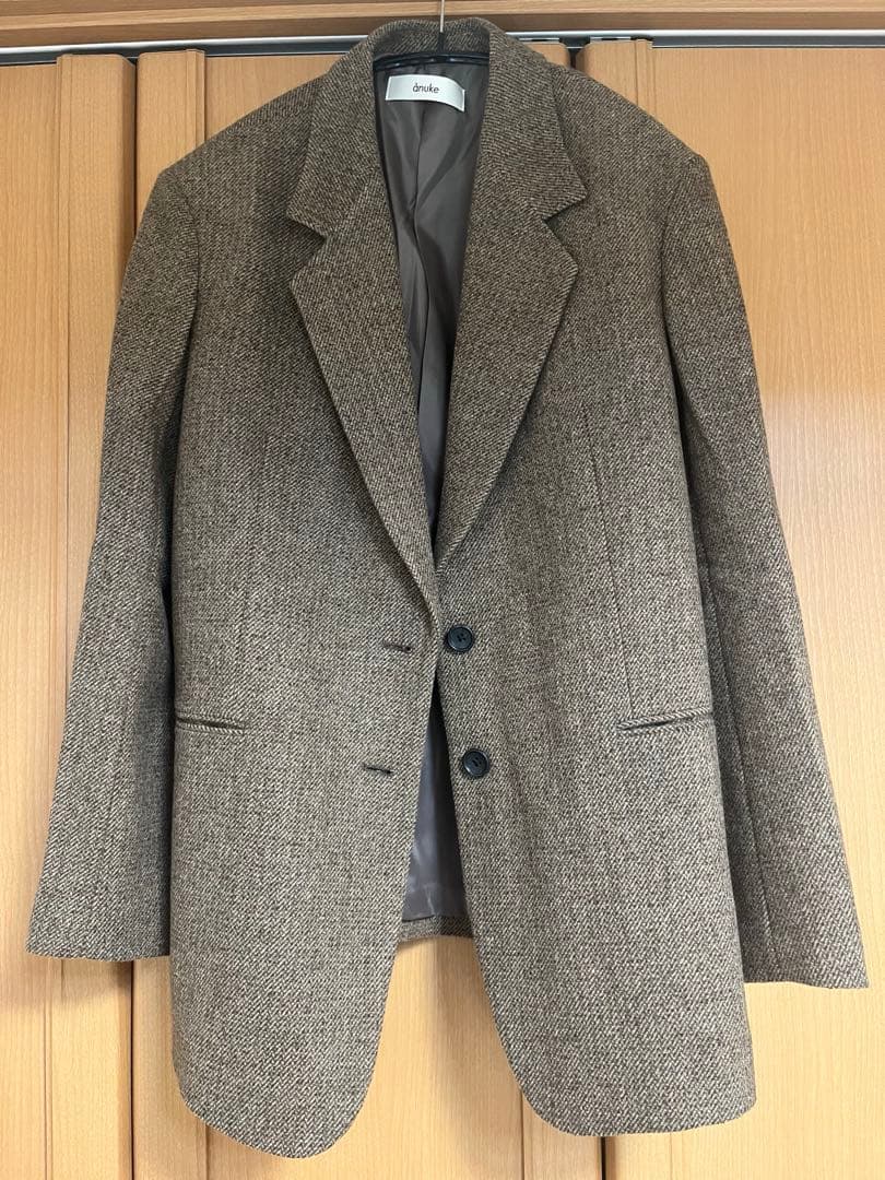 anukeヘリンボーンウールジャケット【ベージュ・サイズ38】