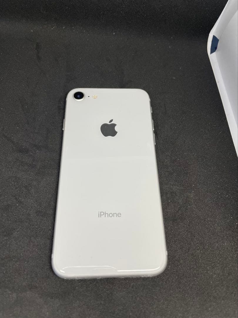 iPhone8 シルバー 64GB ジャンク品