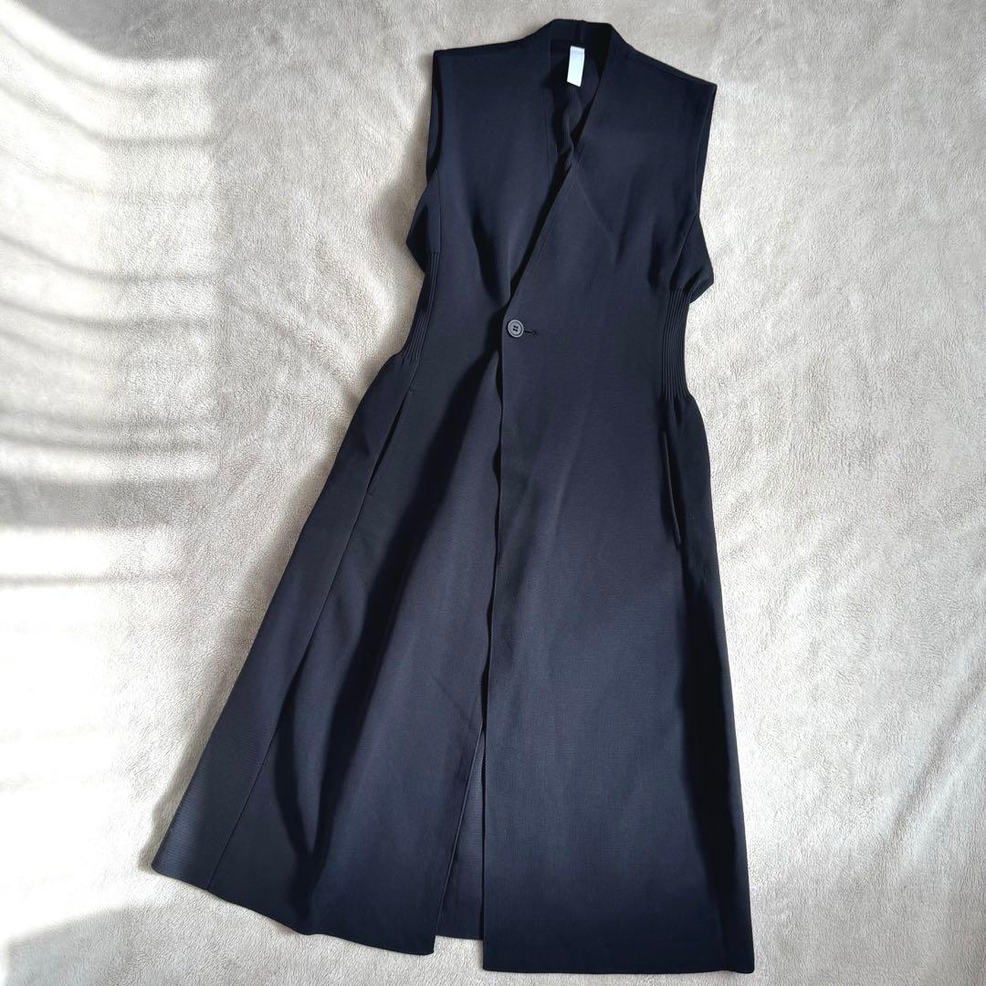 完売 CFCL MILAN COLLARLESS LONG VEST ブラック