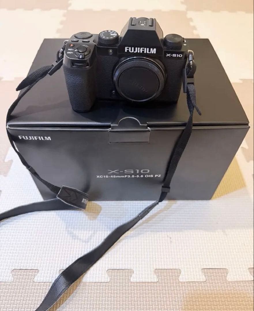 【中古】FUJIFILM / X-S10（本体及び一部付属品のみ）