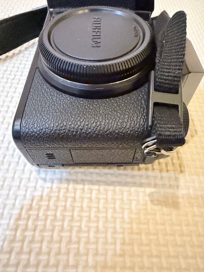 【中古】FUJIFILM / X-S10（本体及び一部付属品のみ）