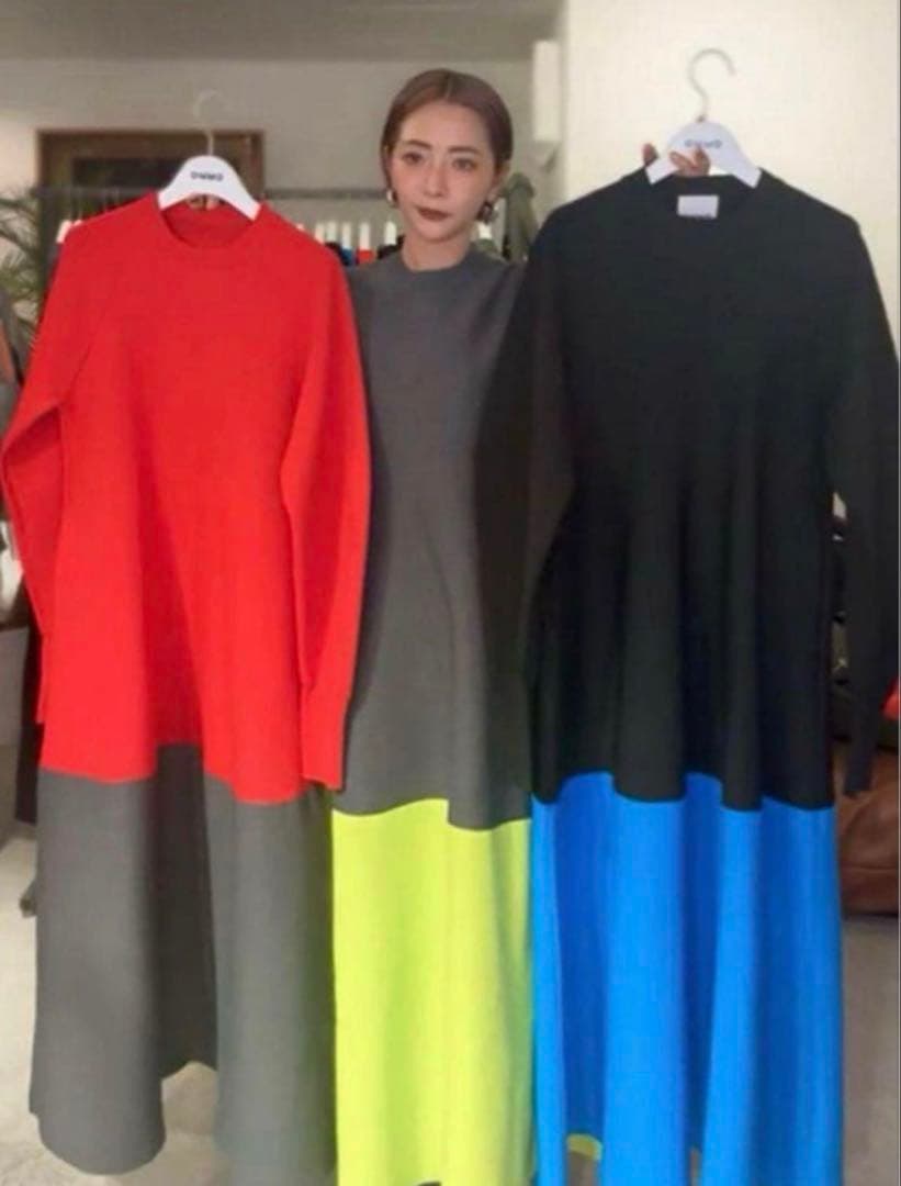 OMMO 美品　レッド×グレー　バイカラーニットワンピース