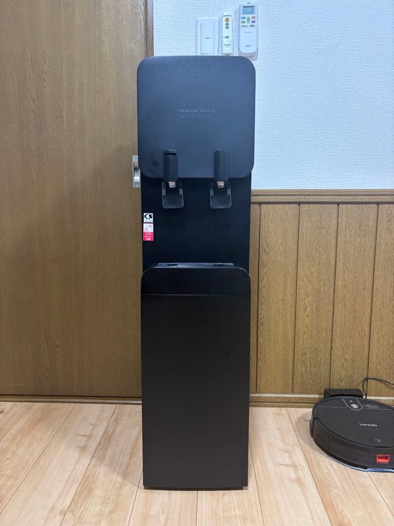 プレミアムウォーター スリム型 ブラック