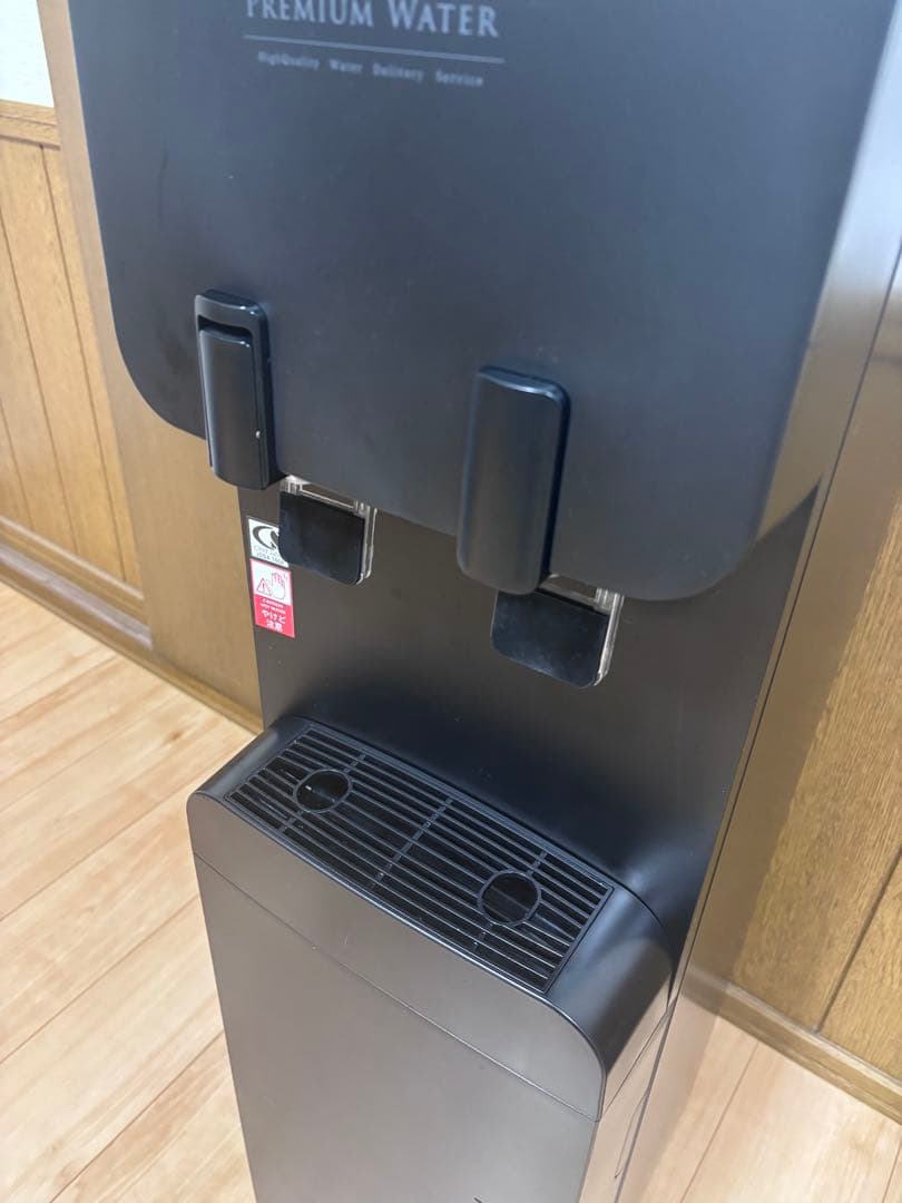 プレミアムウォーター スリム型 ブラック