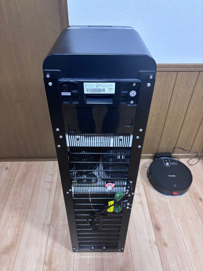 プレミアムウォーター スリム型 ブラック