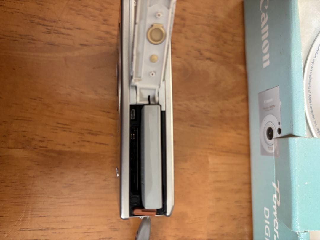 ジ*ン様 亘*様 Canon PowerShot SD1000 デジタルカメラ