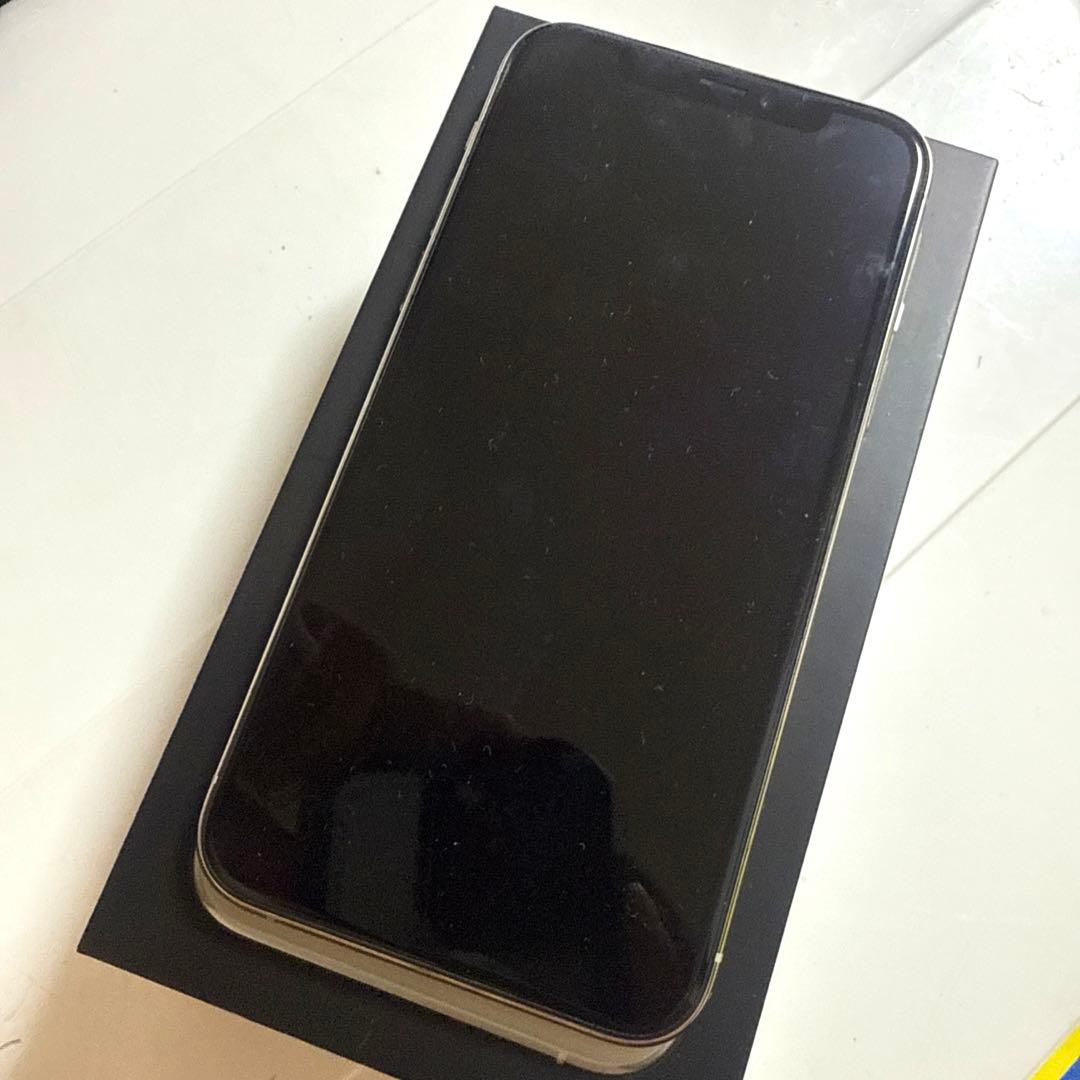 携帯電話本体 iPhone 11 pro 256GB