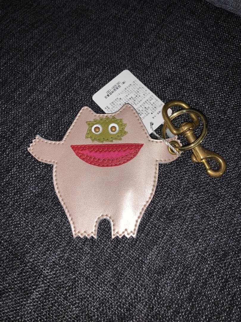 サウスパラディソ　ナウガモンスター　キーホルダーケース