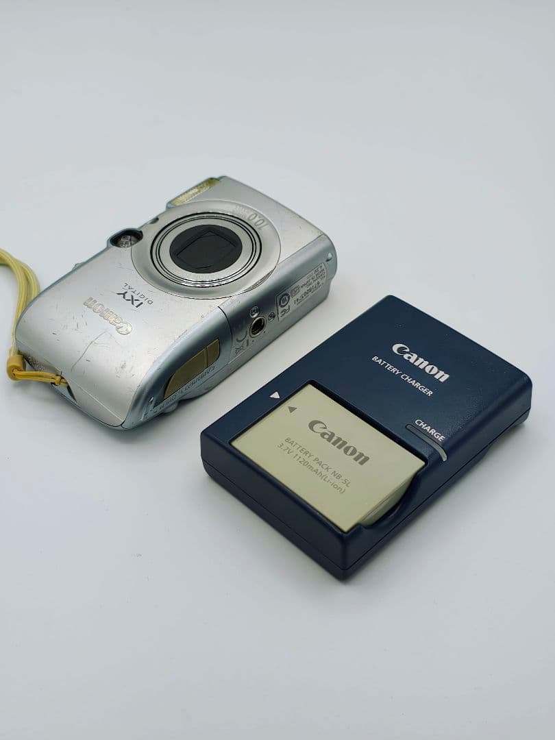 Canon IXY DIGITAL 820 IS 本体