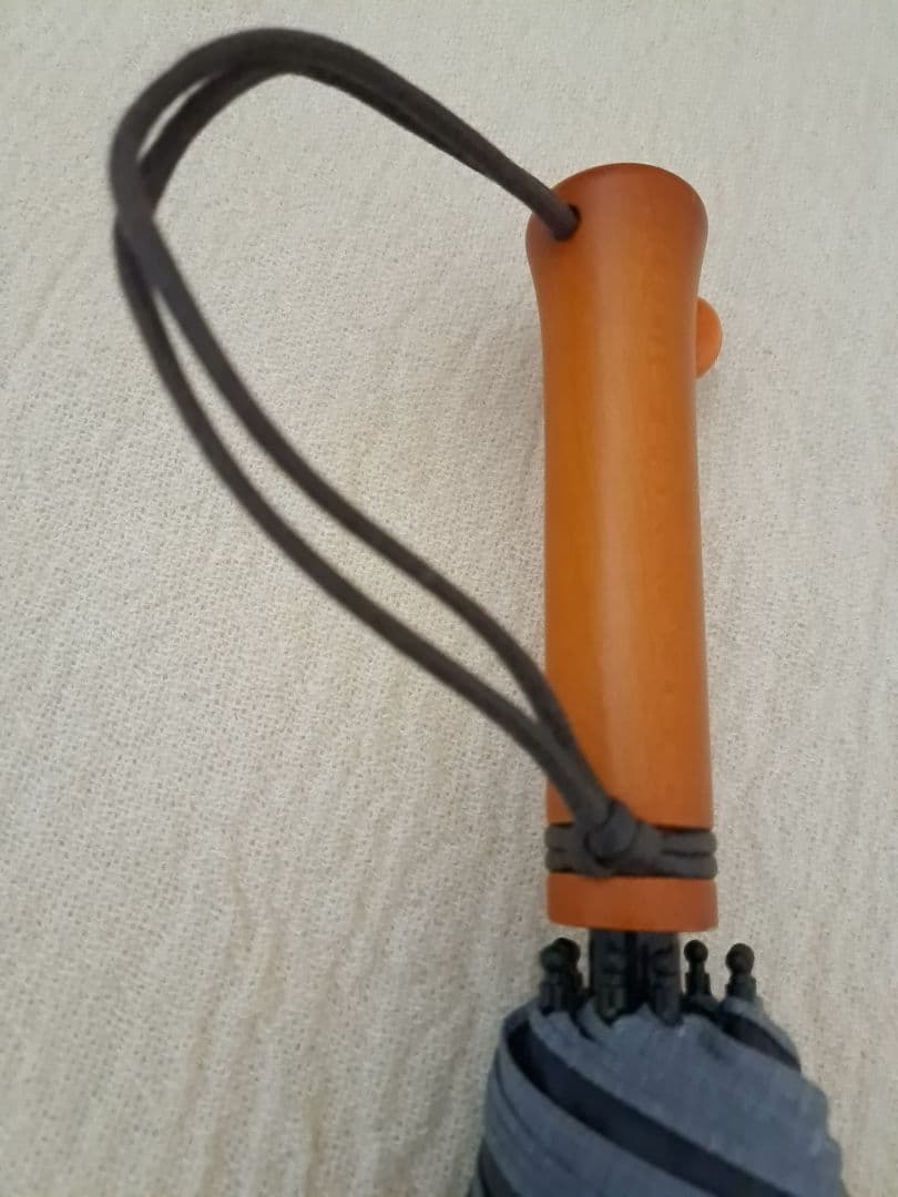 サンバリア100　 フロストグレー　2段折　日傘　美品