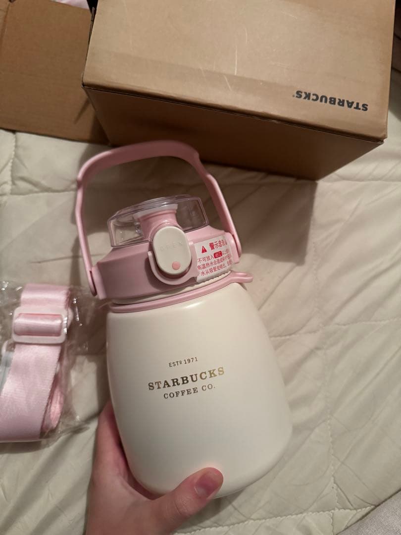 海外限定 スターバックス さくら2023ステンレスタンブラー 水筒 大容量