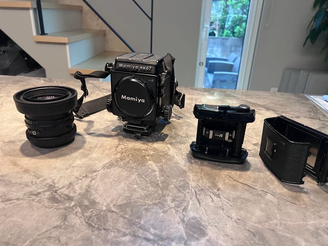 Mamiya 67 pro S フィルムカメラとレンズ